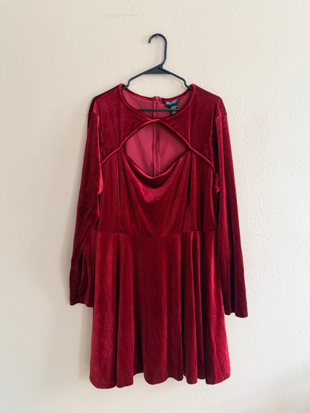 Wrangler Retro Burgundy Velvet Keyhole Dress